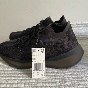 Brand new Yeezy 380 onyx w box